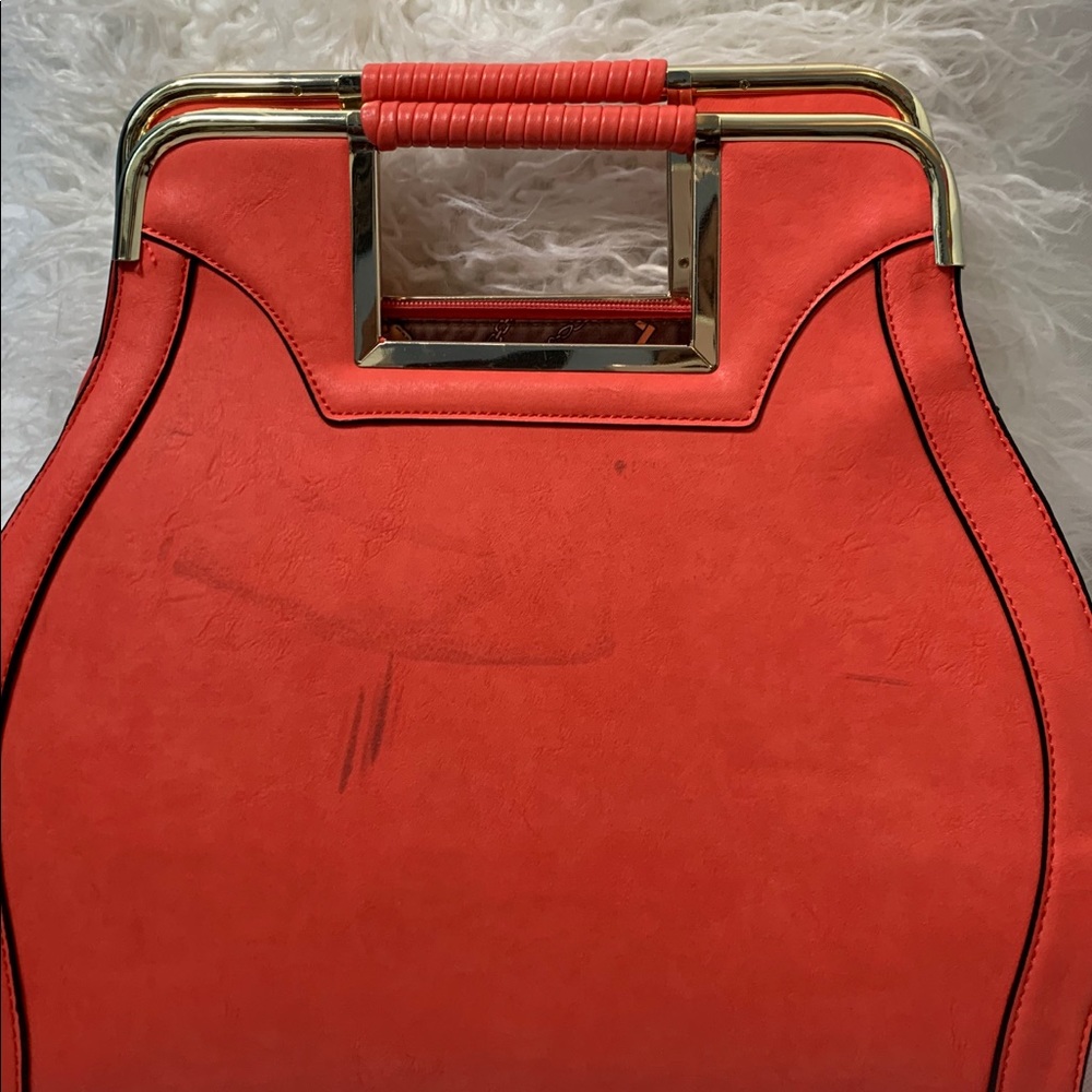 Handbag - Picture 2 of 3